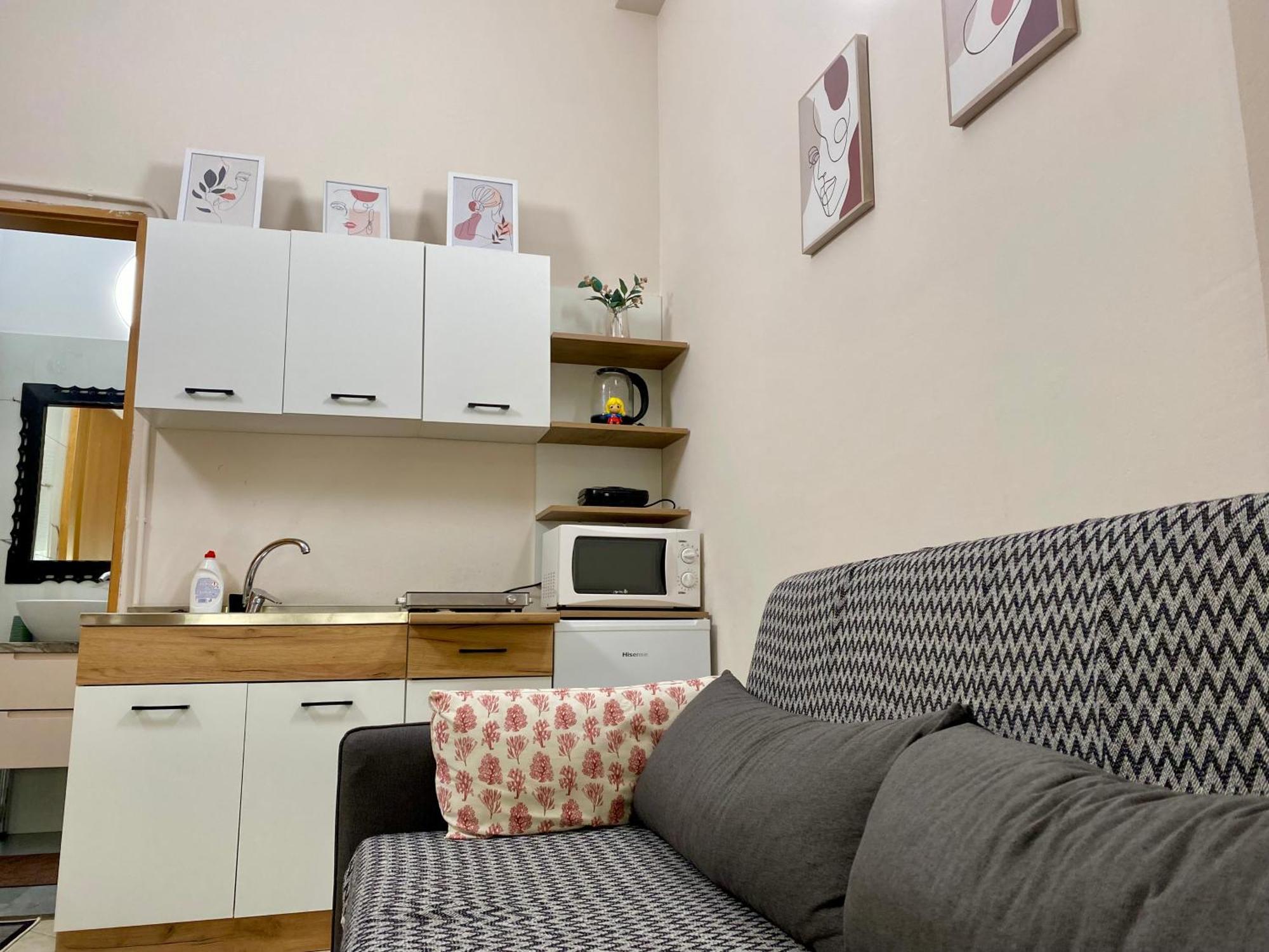 Dori'S Wilson Studio At Blloku Neighborhood Tirana Exterior photo